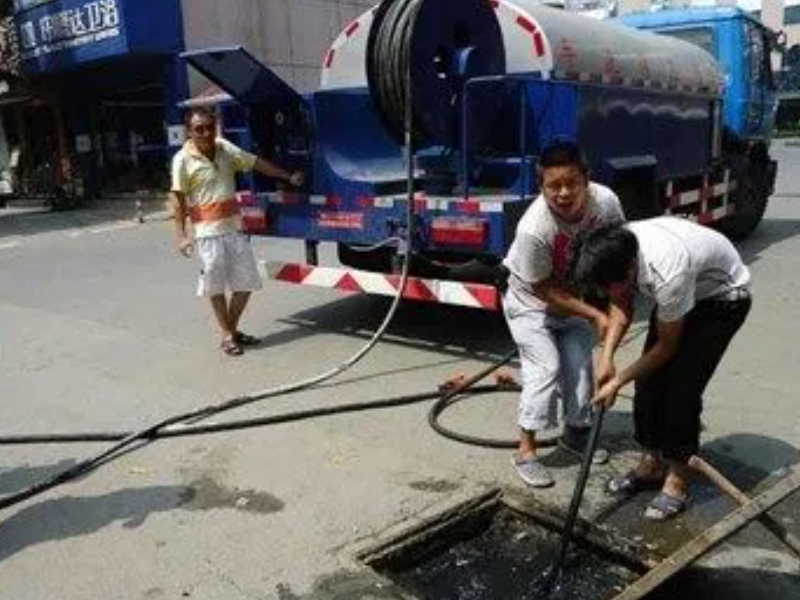 武汉洪瑞丰专业化粪池清理,清洗管道疏通公司