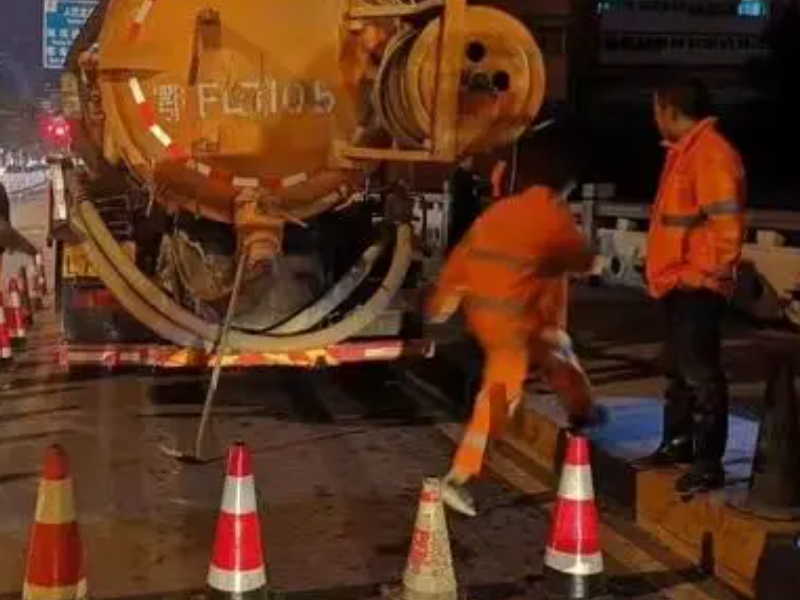 武汉酒店饭店专业清理隔油池,学校清淤下水道