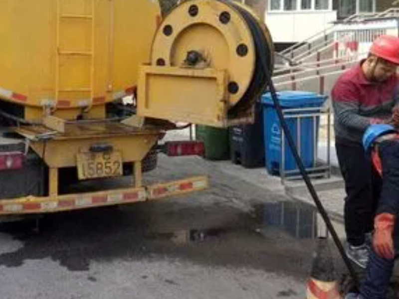 武汉全市专业维修马桶、水箱漏水,拆装马桶