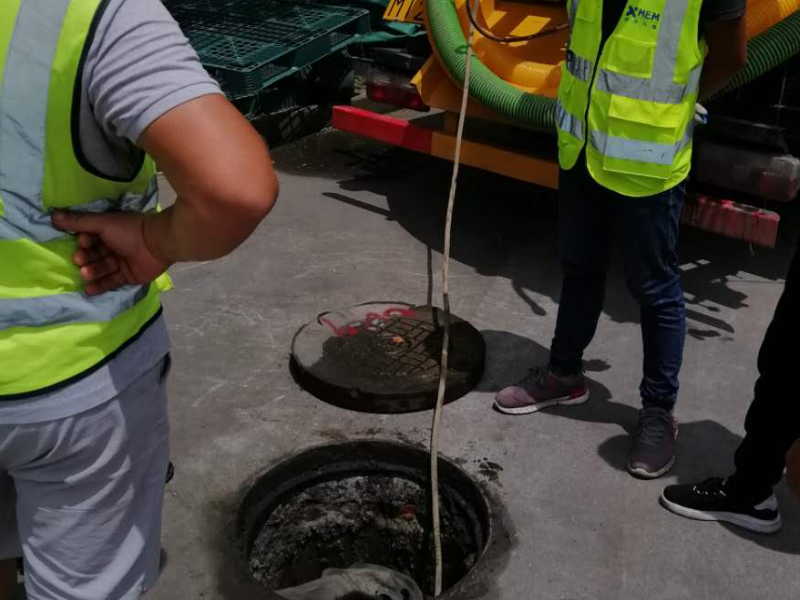 武汉专业疏通 高压清洗 清理化粪池 抽粪 维修空调