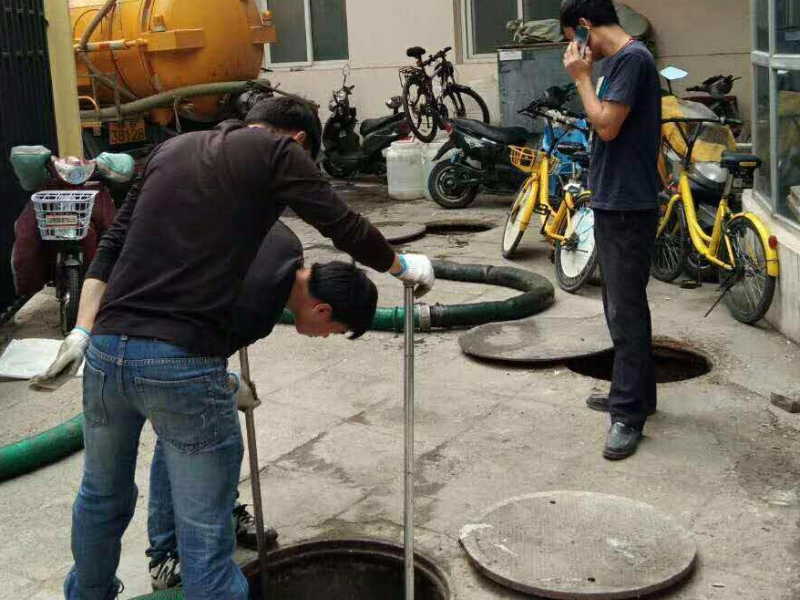 武汉新洲抽粪车价格